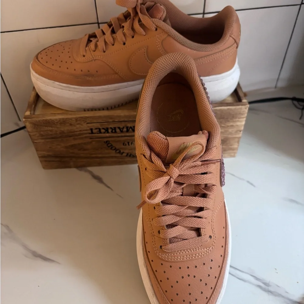 ❌SOLD❌ Size 8 nike court vision lows - Picture 4 of 7